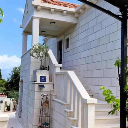 Ocean's Serenity Супетар